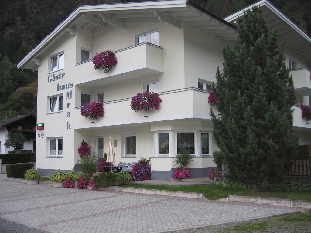 Gaestehaus Mrak Längenfeld Zewnętrze zdjęcie